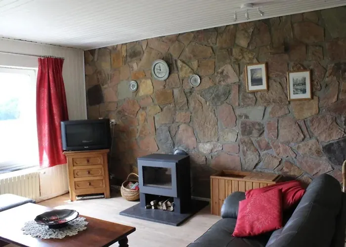 Spacious Family House In Haut-fays, 250 M² With Garden Holiday home