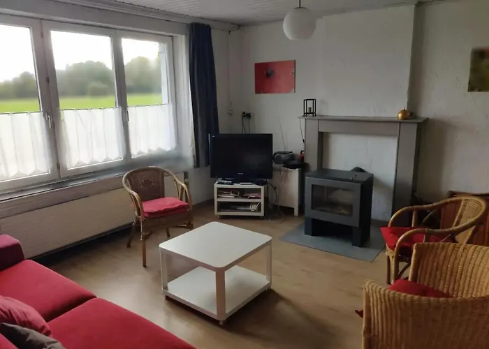 Spacious Family House In Haut-fays, 250 M² With Garden Haut-Fays